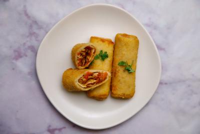 Thumbnail for Chicken Egg Roll